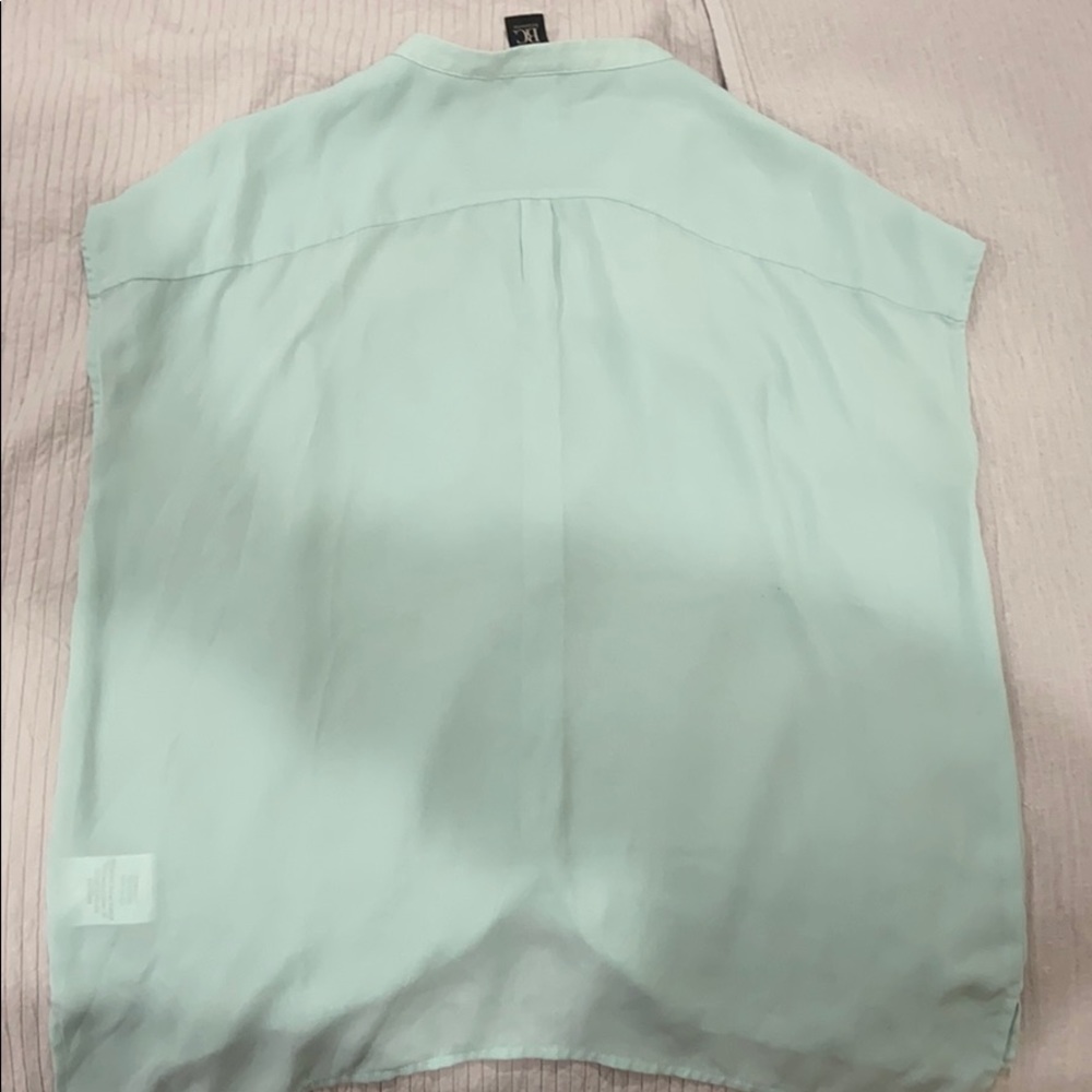 Shirt - Picture 2 of 2